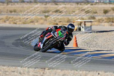 media/Jan-09-2022-SoCal Trackdays (Sun) [[2b1fec8404]]/Turn 11 (935am)/